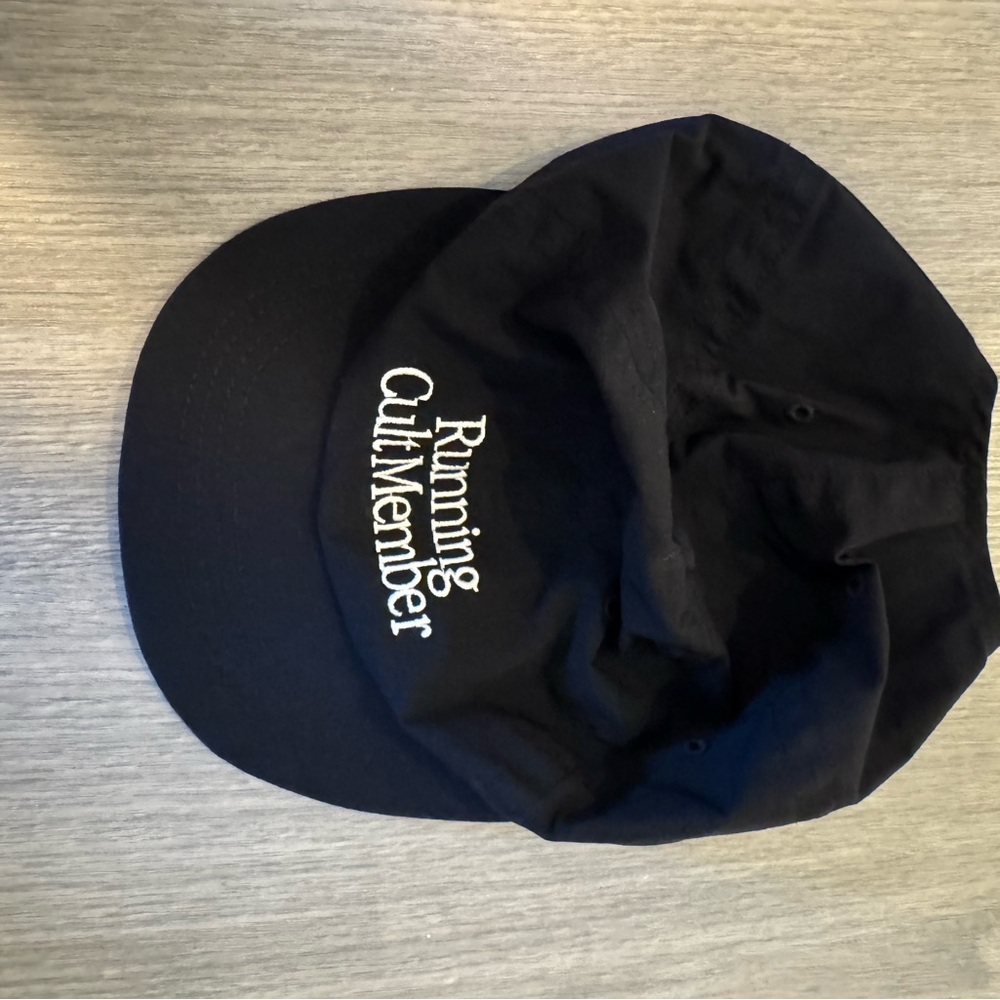 Satisfy Running Cult Member hat